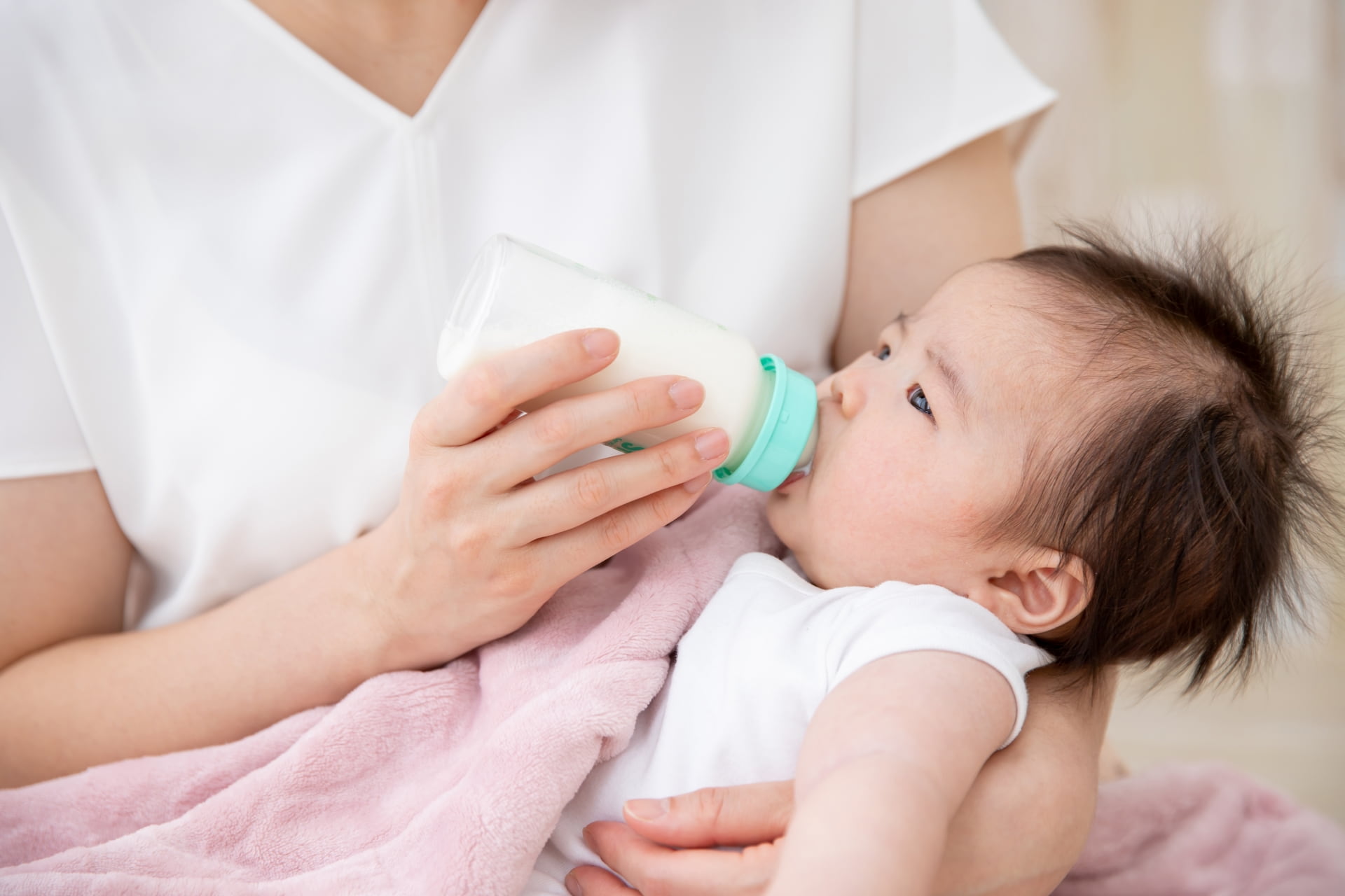 歯がまだ生えていない赤ちゃん（新生児〜）